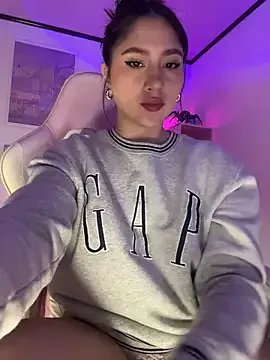 Freechat Tsuki-moon on StripChat