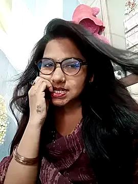 Freechat urvashi01224 on StripChat