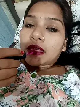 Freechat urvashi01224 on StripChat