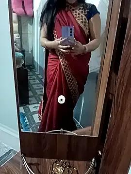 Freechat urvashi01224 on StripChat