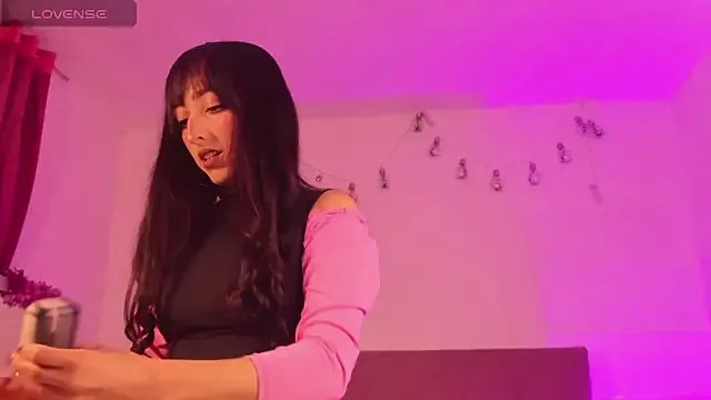 Freechat v1cky_ on StripChat