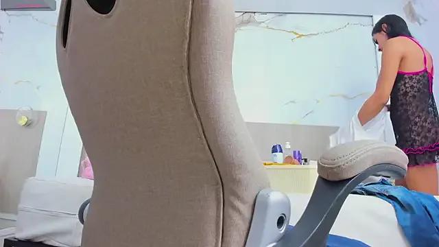 Freechat valirya_devote on StripChat