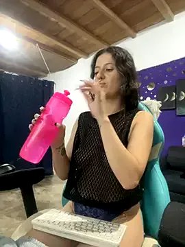 Freechat venusgh_ on StripChat