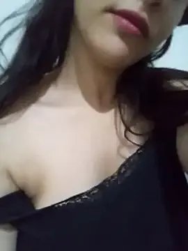 Freechat yassmin-- on StripChat