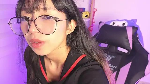 Yommi_Winx — show tits + nipple clamps