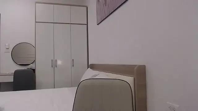 Your-Sunny on StripChat