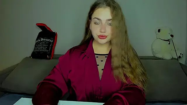 Freechat yourgem__ on StripChat