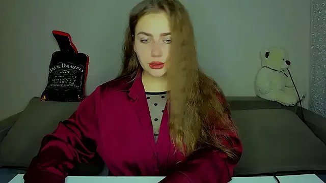 Freechat yourgem__ on StripChat