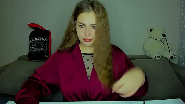 Freechat yourgem__ on StripChat