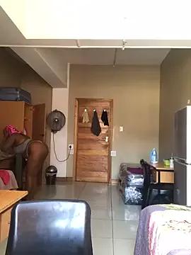 yummydoll97 on StripChat