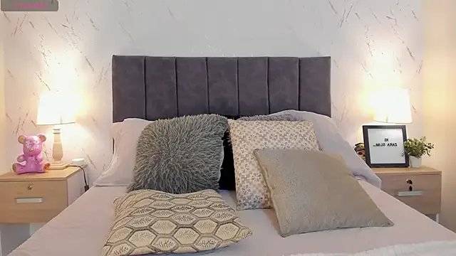 Freechat Zaraslim_ on StripChat